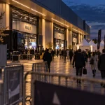 Parc des expositions de Reims, entrée et parking depuis l’esplanade