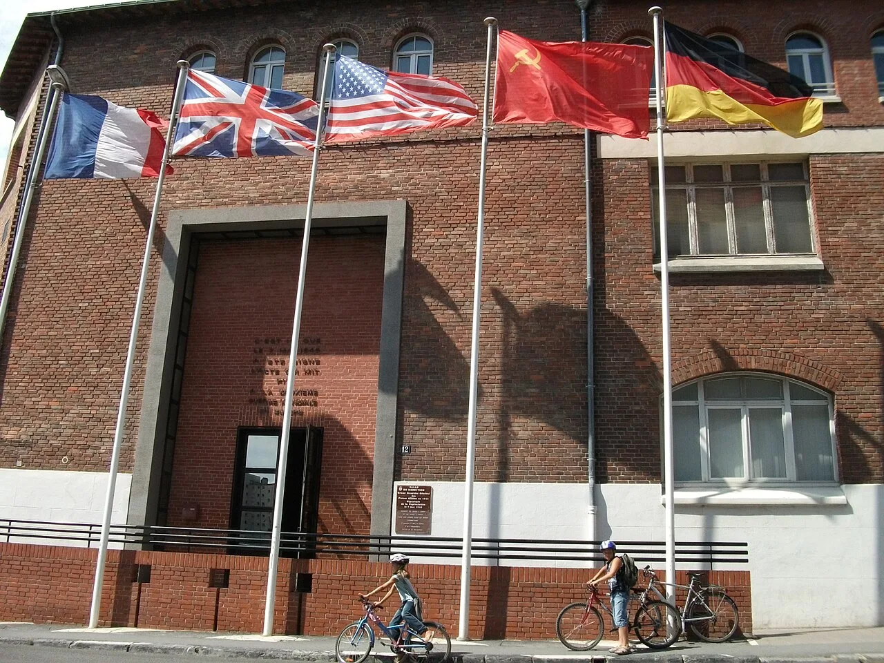 L’entrée du musée de la Reddition, rue Franklin-Roosevelt à Reims.